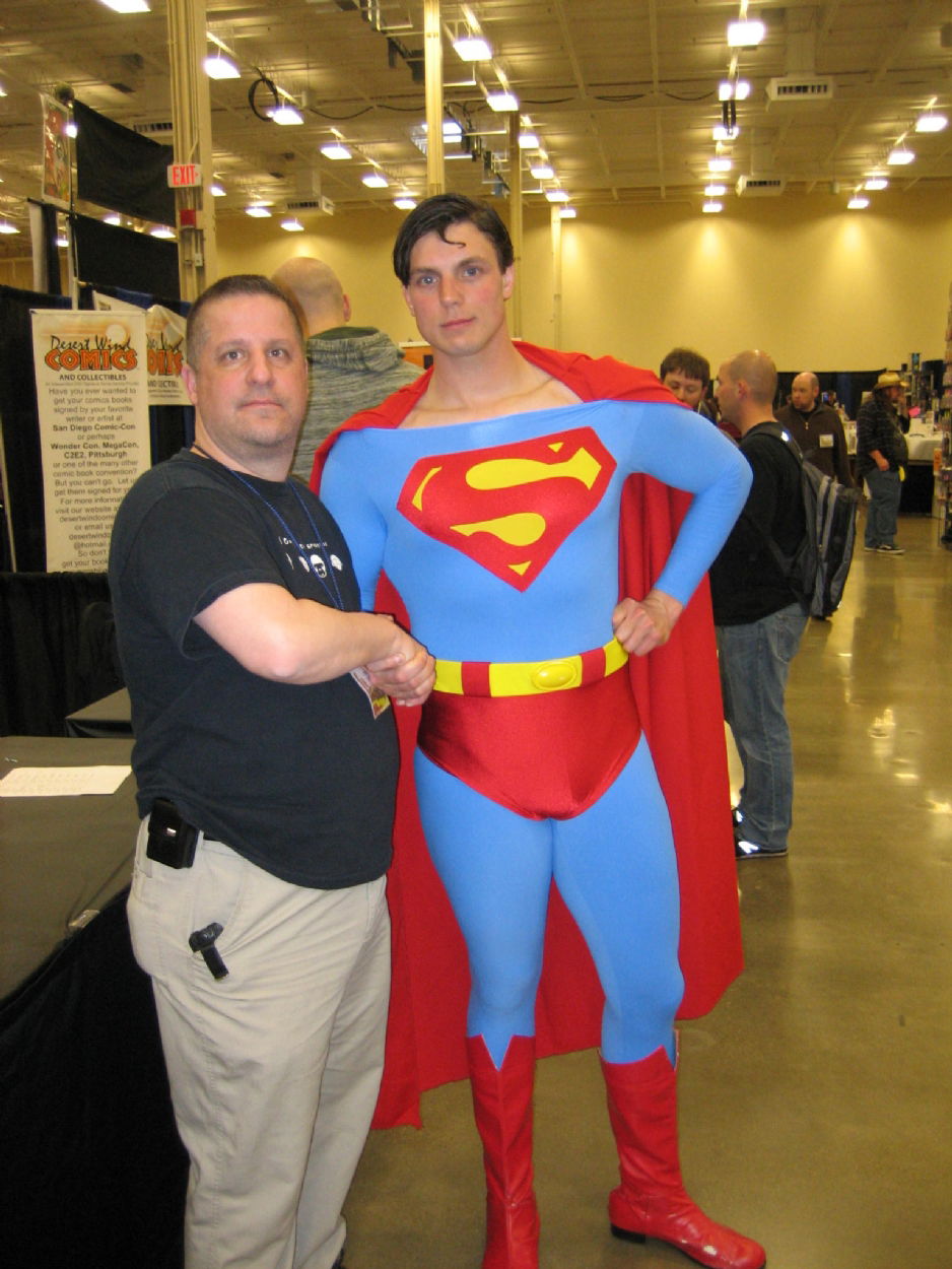 Me and the Man of Steel at Pittsburgh Comic Con 2011, in Mike (aka Off ...