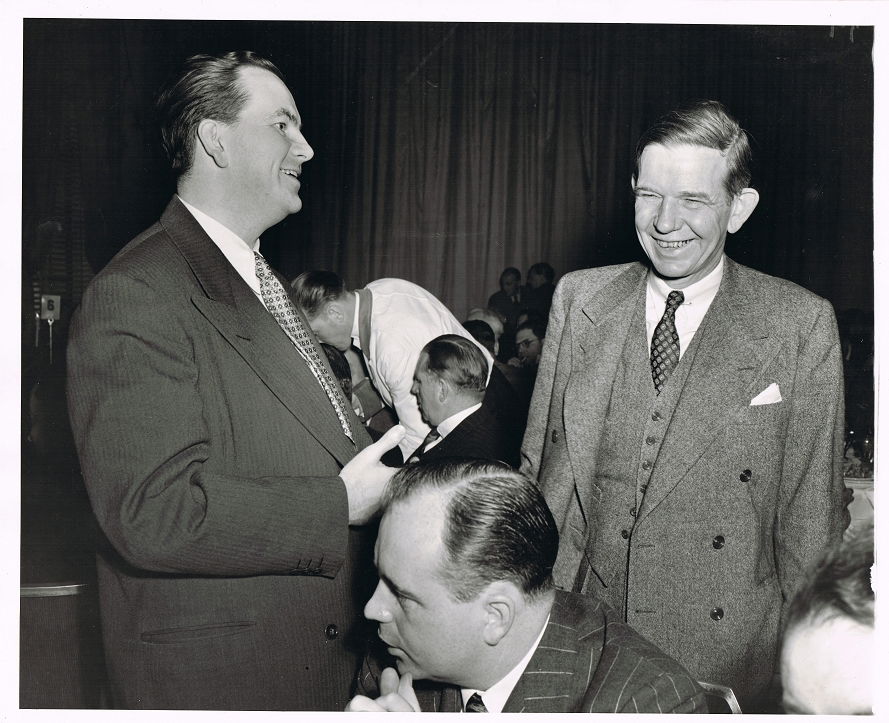 Milton Caniff at Banshees Luncheon given in his honor 1947., in ...